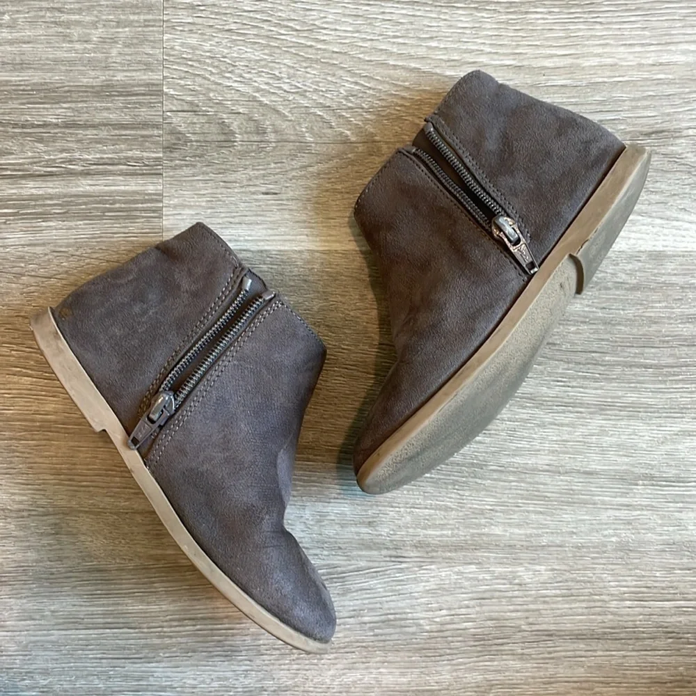 Old Navy toddler girls gray ankle boots